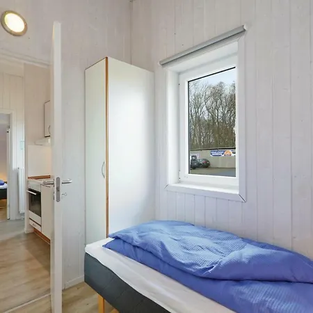 Abendrot 6 - Dorf 3 * Priwall