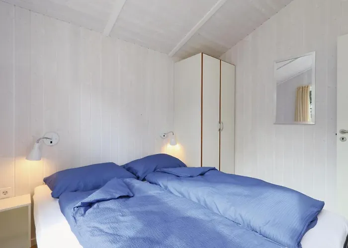 Abendrot 6 - Dorf 3 * Priwall