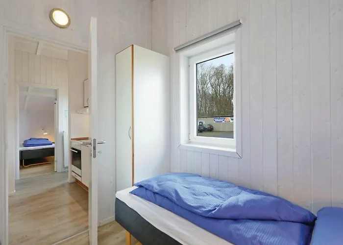 Abendrot 6 - Dorf 3 * Priwall